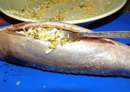 Скумбрия, запеченная в фольге.