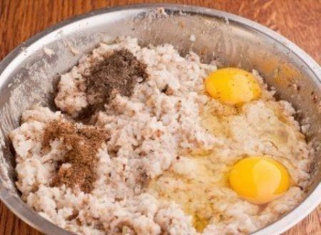 КОТЛЕТЫ ИЗ РЫБНОЙ КОНСЕРВЫ