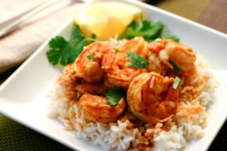 Креветки в маринаде из чеснока, имбиря и чили