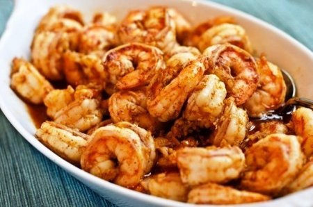 Креветки в маринаде из чеснока, имбиря и чили