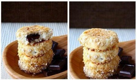 Сырники с шоколадной внутренностями в панировке из овсяных хлопьев