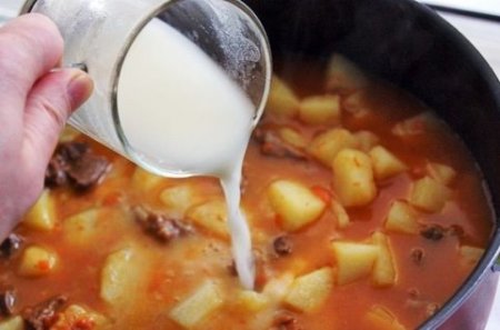 Картошечка, гашенная с мясом 