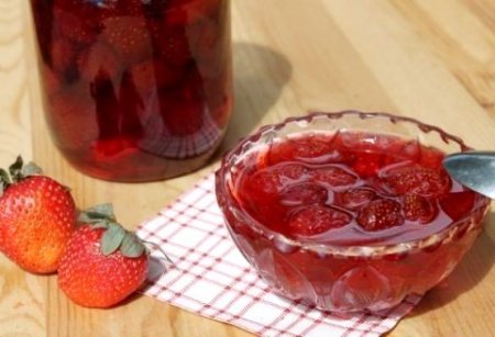 Клубничное варенье "Пятиминутка" 