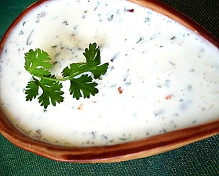Особенный соус на сметане.