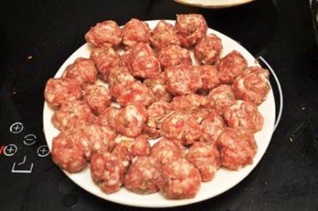 Картофельная запеканка с мясными шариками