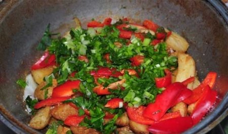 Жареная картошка с болгарским перцем
