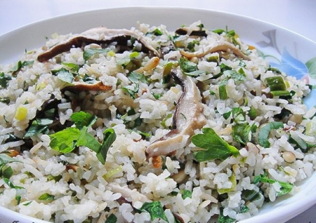 Рис с грибами и кедровыми орехами