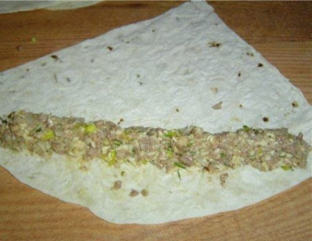 Жгучая закуска из лаваша