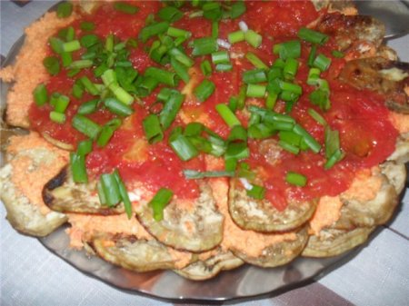 Салат "Баклажаны слоеные"