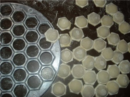 Пельмени из кальмаров