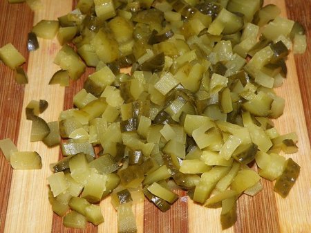 Сырный салат с сухариками