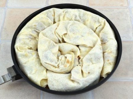 Мясной пирог из лаваша