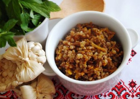 ГРЕЧНЕВАЯ КАША С СУШЕНЫМИ ГРИБАМИ