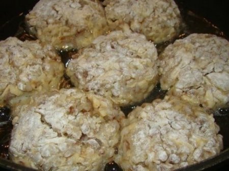 Гречневые котлеты с сыром и  луком