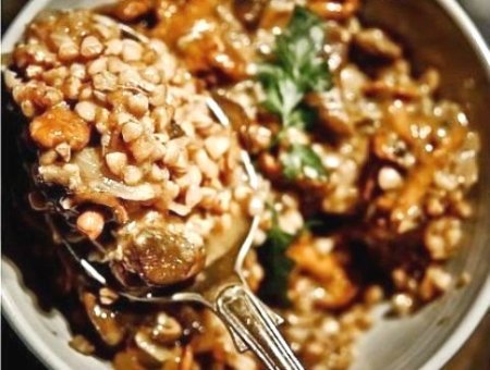 Греча с мясом и грибами