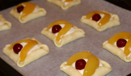 Творожное печенье-пирожное с плодами