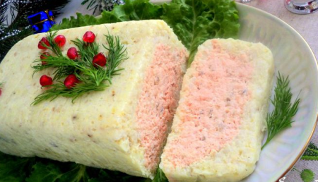 Террин из красноватой и белоснежной рыбы