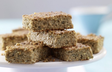 Пирог из айвы с тыквенными семечками