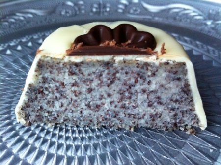 Творожно-маковый десерт