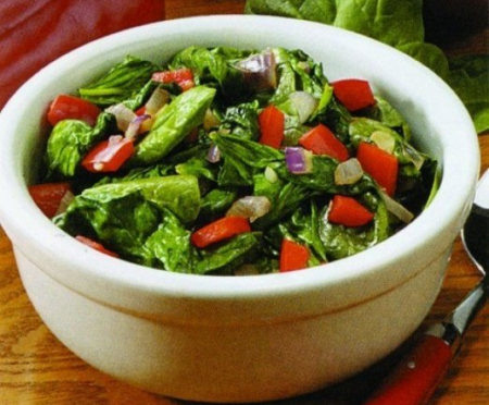 Диетический салат с крабовыми палочками