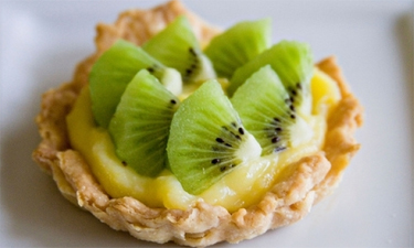 Тарталетки с киви и лимонным кремом