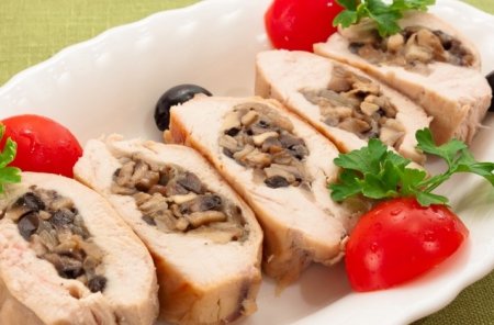 Куриное филе, фаршированное грибами