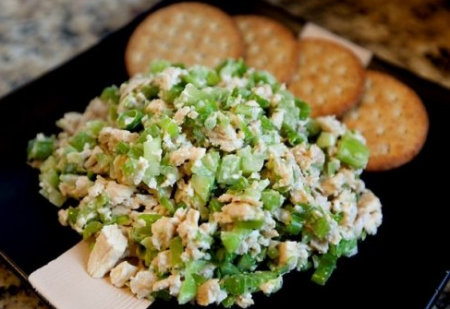 Салат из сельдерея и творога