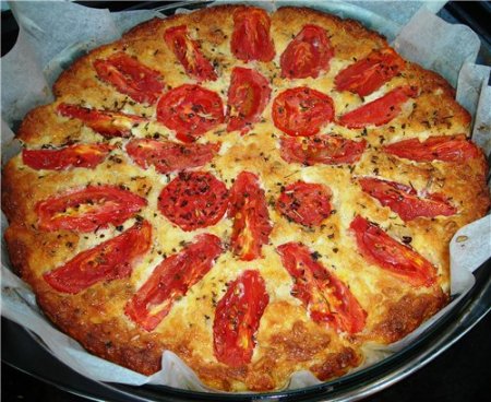 Творожная запеканка с овсянкой и помидорами