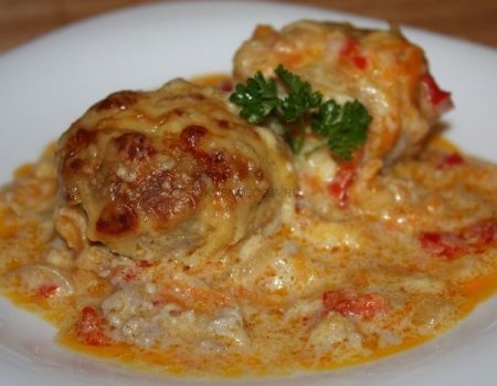 Тефтели с фаршем и картофелем