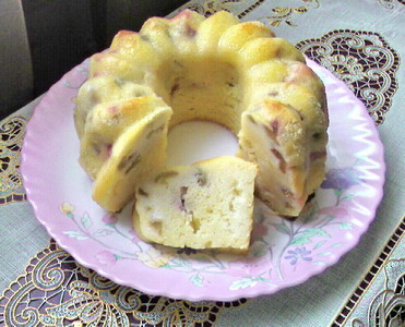 Шарлотка с ревенем