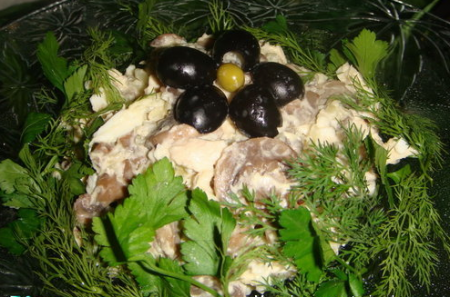 Салат "Дубки "(грибной)