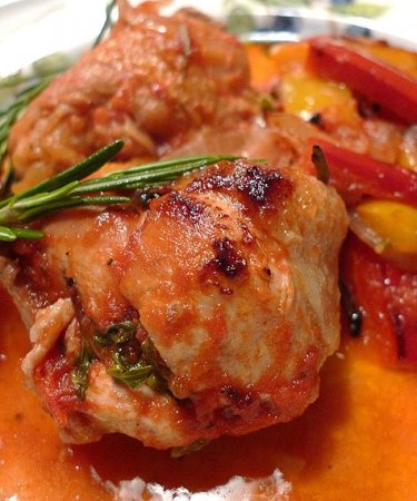 Приготовление тушеной курицы со стручковой фасолью