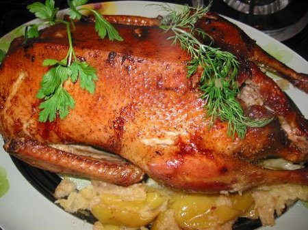 Утка с яблоками рецепт