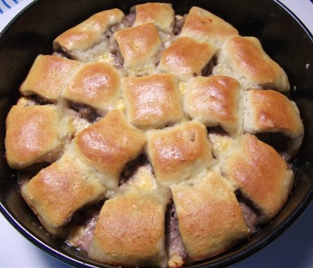 Мясной пирог из дрожжевого теста