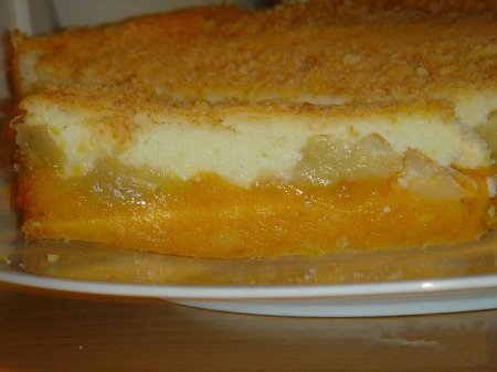 Тыквено-творожная запеканка с яблоками