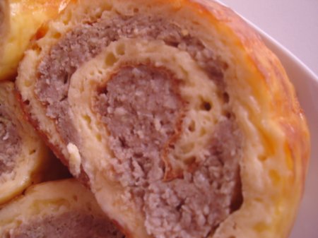 Сырный рулет с фаршем