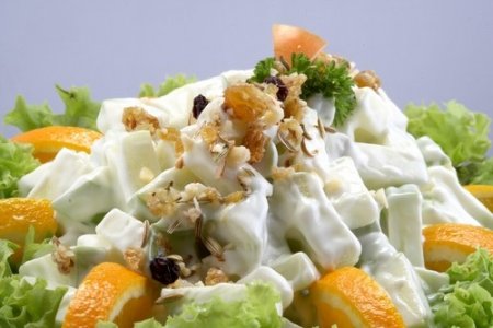 Салат с ананасом апельсинами и ветчиной